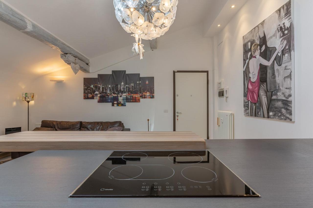 Bologna Santo Stefano Art & Design Apartment ภายนอก รูปภาพ